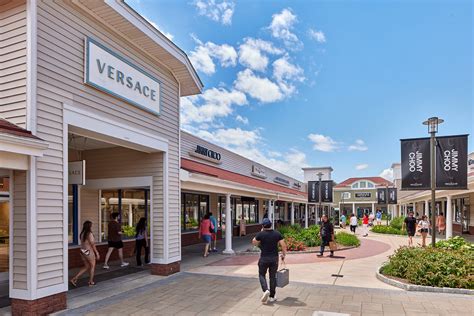 1. Wrentham Village Premium Outlets