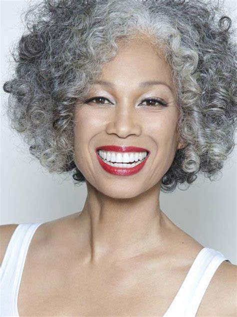 10" Kinky Short Lace Front Grey Wigs: A 2025 Style Guide