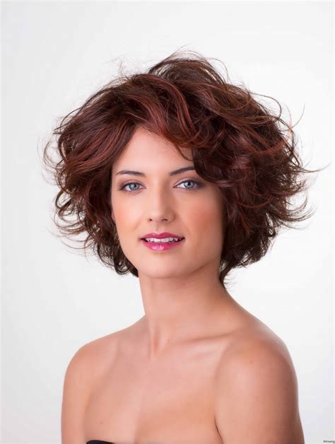 10" Wavy Bobs Synthetic Medium Length Wigs VS Human Hair