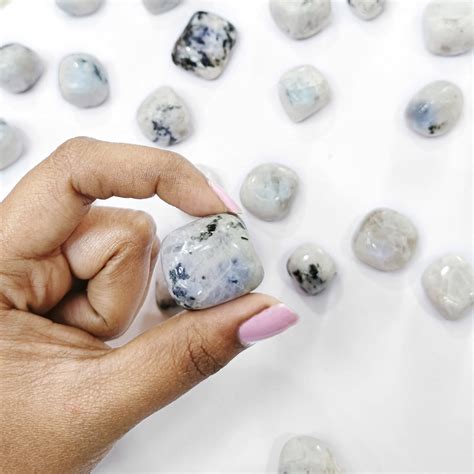 10,000+ Benefits of Moonstone Tumbled