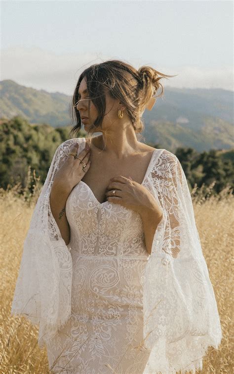 10,000+ Captivating Bohemian Wedding Dresses: A Journey of Enchantment