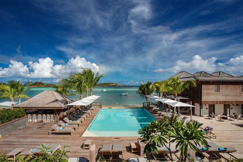 10,000+ Characters of St. Barts Luxury Hotel Extravagance