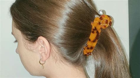 10,000+ Chic Ways to Style Your Hair with a Banana Clip