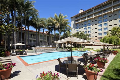 10,000+ Hotels in Milpitas, California