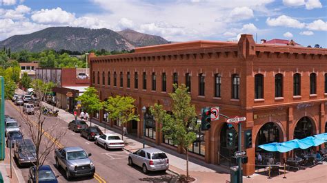 10,000+ Reasons to Rent a Car in Flagstaff