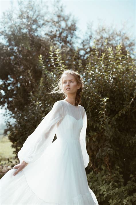 10,000+ Simple Bridal Dresses for Your Dream Wedding