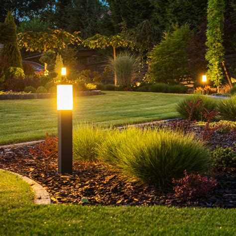 10,000 Lumens: Unlocking the Power of LED Landscape Lighting for Spectacular Nighttime Ambiance