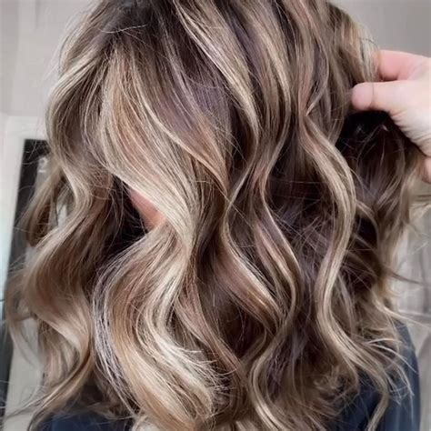 10,000 Ravishing Ways to Elevate Your Blonde with Brown Lowlights