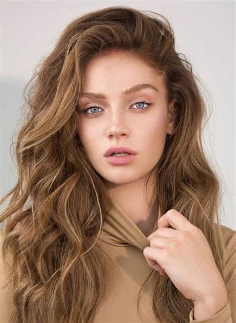 10,000 Shades of Chic: The Ultimate Guide to Ash Brown Hair Color