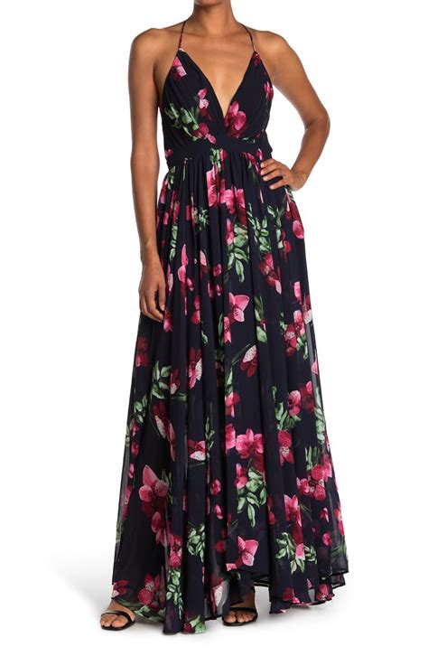 10,000 Wonders: Embracing the Enchanting World of Printed Maxi Dresses