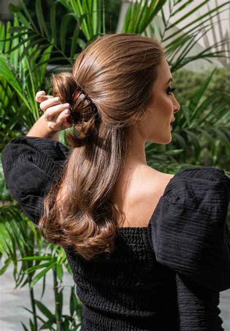 10,000 Words on Banana Clip Hairstyles: The Ultimate Guide to Chic and Effortless Style