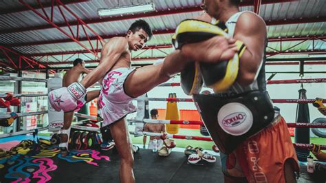 10,000-Calorie Muay Thai Classes: Unleash Your Inner Warrior