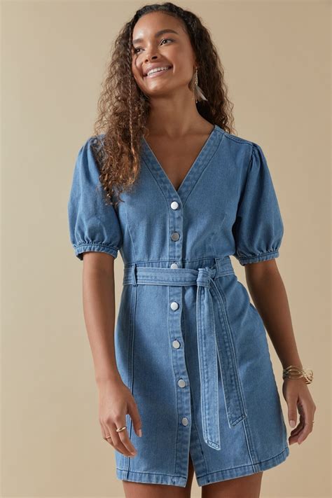 10,000-Character Guide to Denim Wrap Dresses