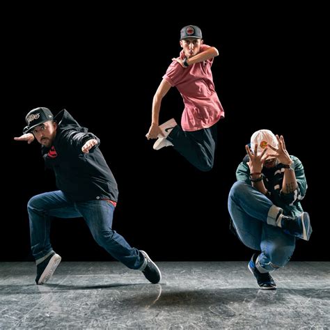 10,000-Strong Latin Street Dance Company Unites the World in Rhythm