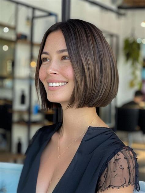 10,000-Word Master Guide to Short Ladies Bobs: From Timeless Styles to Modern Chic