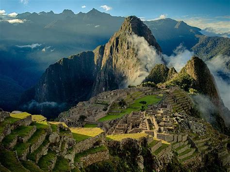 10,000-Year-Old Wonder: Explore the Historic Sanctuary of Machu Picchu