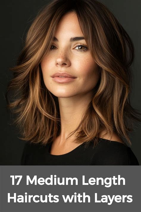 10+ Medium Straight Haircuts for a Polished and Effortless Look