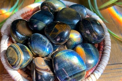 10 Amazing Benefits of Blue Tiger Eye Stone: Spiritual & Physical Healing