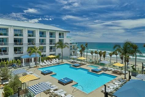 10 Enchanting Beachfront Hotels in Oceanside, CA