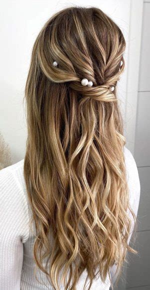 10 Enchanting Hairstyles for Long Thin Hair for a Wedding