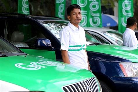 10 Essential Requirements to Become a Grab Driver