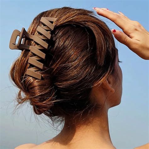 10 Essential Types of Hair Clips for Every Occasion