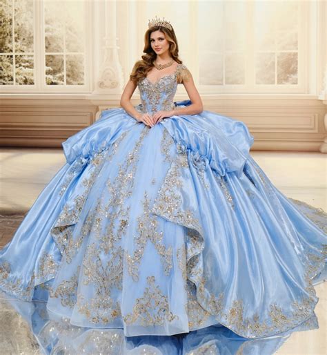 10 Exceptional Quinceañera Dress Shops That Will Make Your Dreams Come True