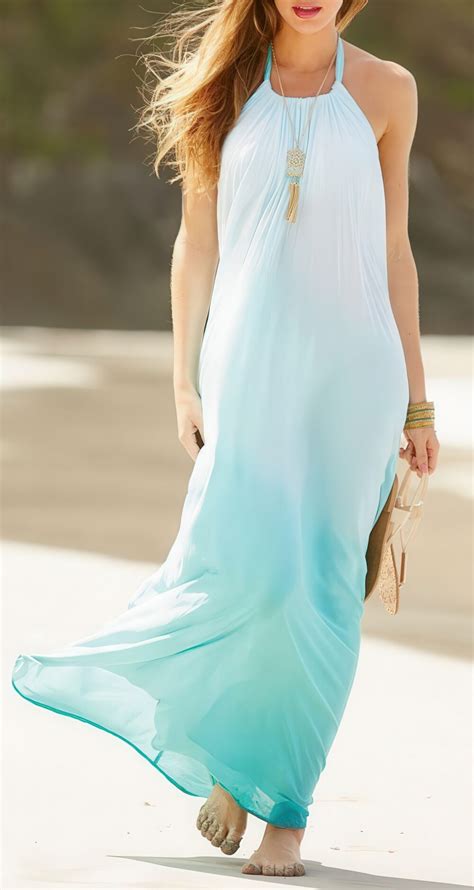 10 Flowy Beach Dresses to Rule Your Summer Style