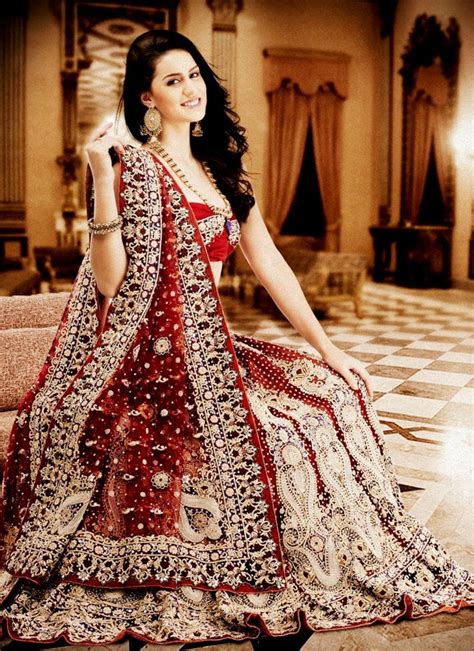 10 Intriguing Facts about Traditional Indian Wedding Dresses