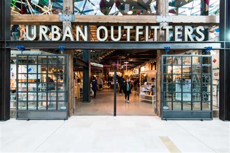 10 Irresistible Reasons to Apply at Urban Outfitters