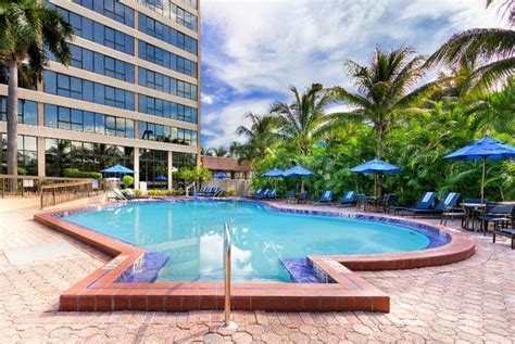 10 Reasons Why Holiday Inn Miami West Hialeah Gardens Is Your Perfect Getaway