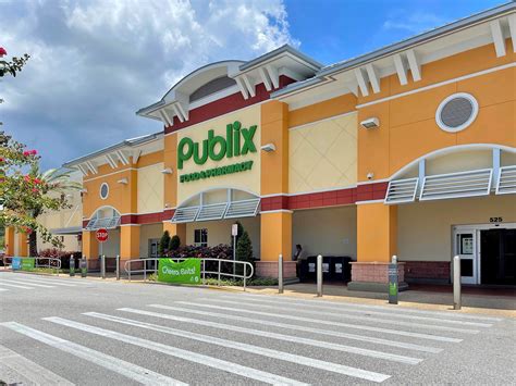 10 Reasons to Love Publix Gulf to Bay Plaza