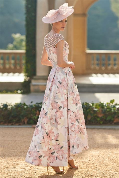 10 Sensational Floral A-Line Dresses That Will Turn Heads