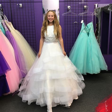 10 Stunning Dresses to Wear to a Bat Mitzvah as a Guest