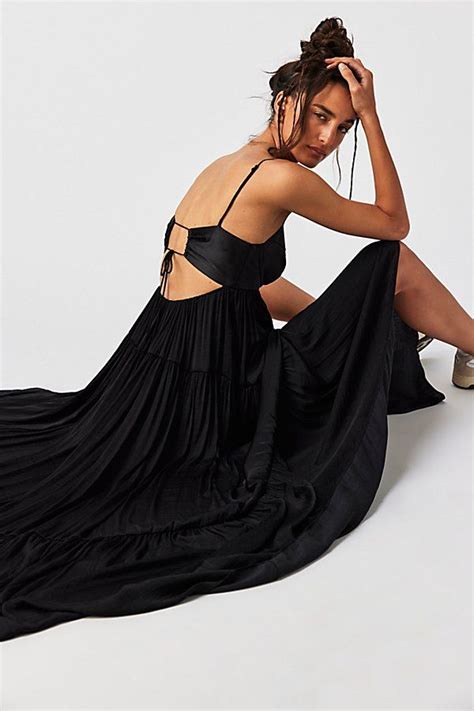 10 Stunning Open Back Maxi Dresses That Will Turn Heads