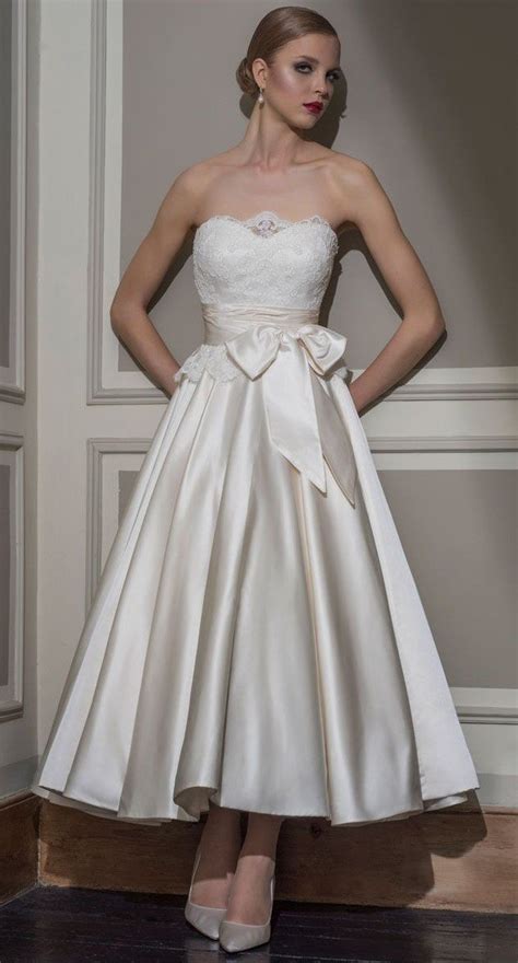 10 Tips for Choosing the Perfect 50s Bridal Dress