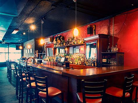 10 Unforgettable Bars in Ann Arbor, MI