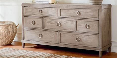 10 Unmistakable Signs You Need a Bassett Furniture Dresser