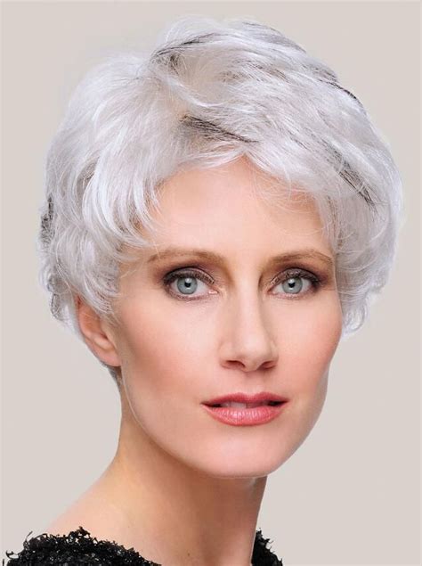 100% Hand-tied 6" Wavy Cropped Human Wigs