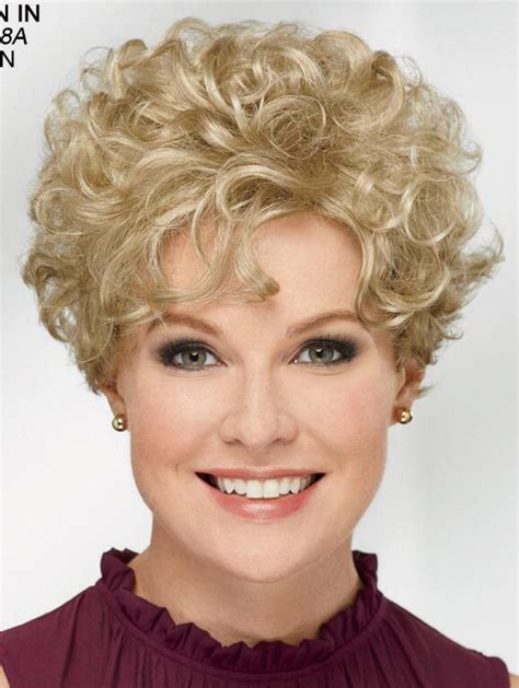 100% Hand-tied Curly Blonde Short Wigs: A Must-Have For 2025