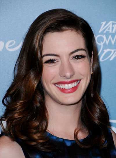 100% Off Auburn Curly Anne Hathaway Wigs