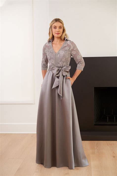 100+ Enchanting Formal Dresses for the Mother of the Bride