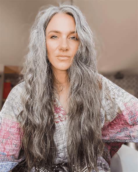 100+ Stunning Gray Hair Color Ideas to Embrace Your Silver Strands