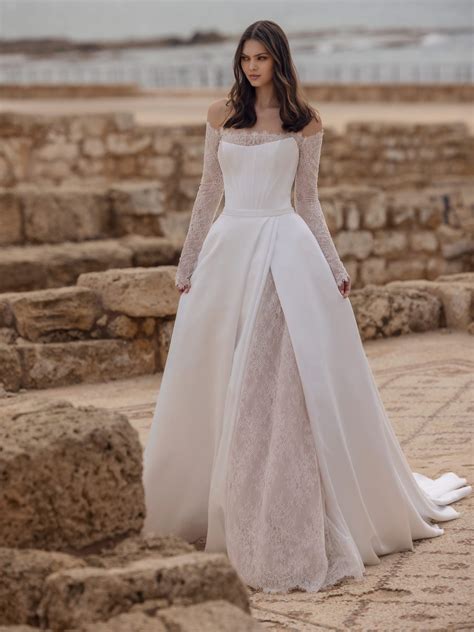 100+ Stunning Strapless A-Line Wedding Dresses for a Dreamy Wedding