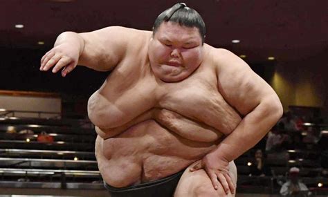 100 kg: The Weight of a Sumo Wrestler