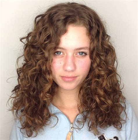 1001 Ways to Style Loose Curly Hair