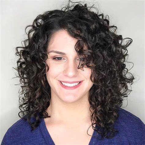 101 Chic Curly Hair Cuts for Women to Embrace Their Natural Curls