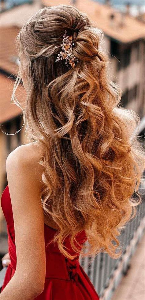 101 Prom Hairstyles to Turn Heads