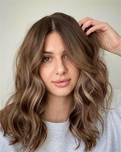 101 Wavy Brown Hair Inspirations for 2023