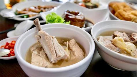 101 Ways to Cook Tuan Yuan Pork Ribs Soup: A Family Feast for Reunion Dinners